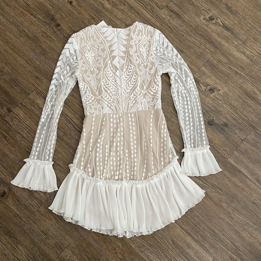 Selfie Leslie Cream Tan Dreamy Long Sleeve Mini Dress Size US Small S - Picture 6 of 7